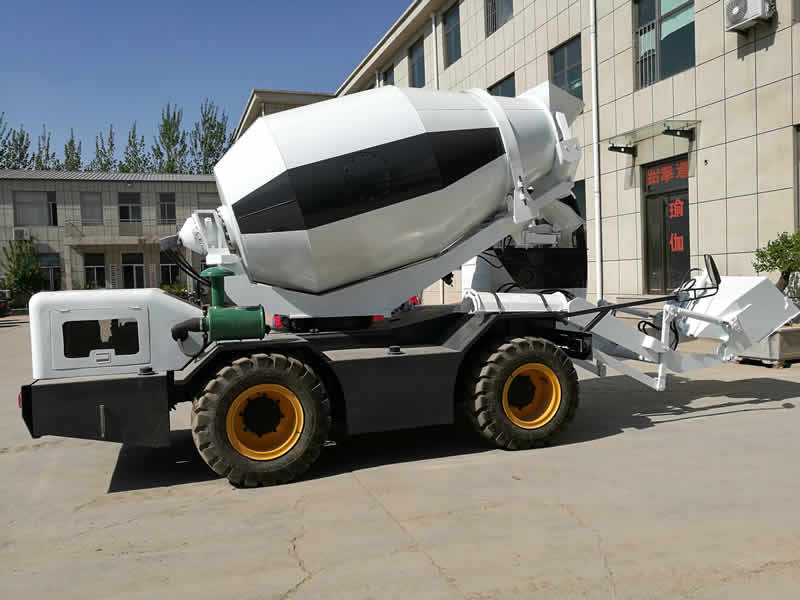 Ean self-loading concrete mixer for sale